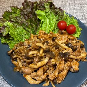 楽ラク手抜キッチン🐶🐾の作ってみた!投稿(ご飯が進む♪【豚こまとしめじのハヤシ炒め】お弁当にも◎)