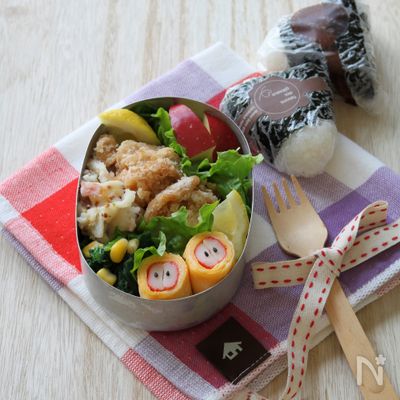 カニかまでリンゴの卵焼き