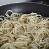 【塩焼きそば】ガーリック檸檬の香りがそそる逸品。の工程6