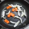 花椒が効いた「大人の焼ききしめん」の工程2