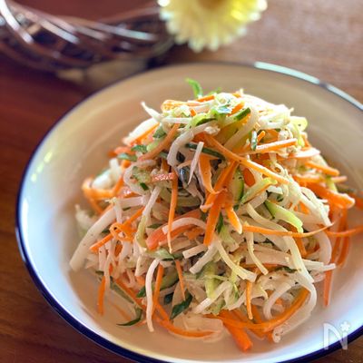 野菜をもりもり食べよう！ホタテ缶と彩り野菜のサラダ