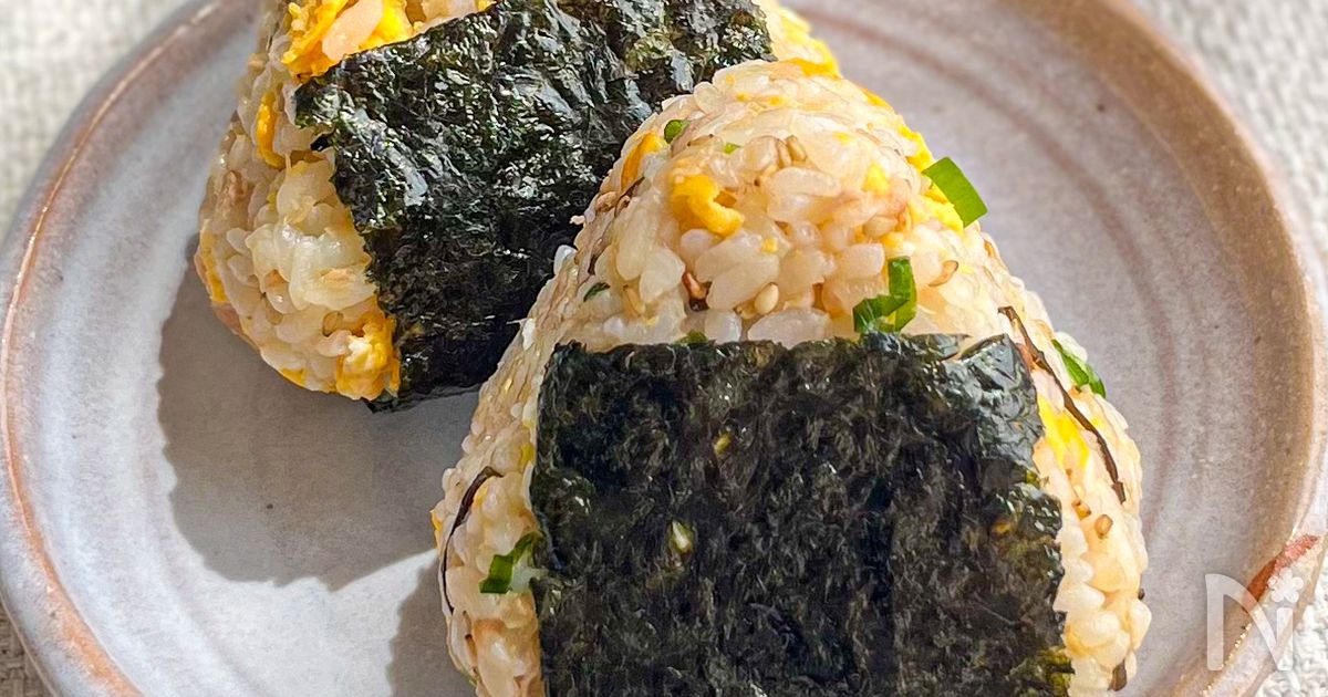 ツナ卵の塩昆布おにぎり