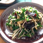 肉なしでも大満足・ヘルシー・節約♡きくらげとニラもやし炒め