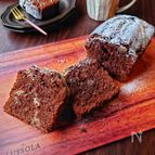 【チョコバナナケーキ】
ホットケーキMIXで混ぜて焼くだけ♡