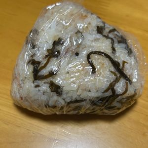 708884の作ってみた!投稿(塩昆布おかかdeオイルおにぎり【#冷凍保存 #自然解凍】)