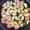 ご飯がすすむ!《ズッキーニと鶏ももの塩だれ炒め》の工程3
