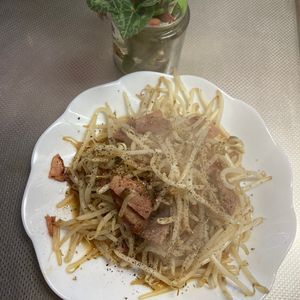 そら・ゆずの作ってみた!投稿(味付けこれだけ!さっと作れる!もやしとベーコンのソテー)