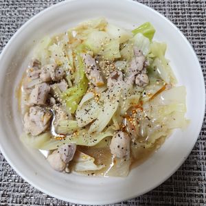 とももの作ってみた!投稿(スープが絶品！【鶏キャベツのピリ辛ごまスープ煮】)
