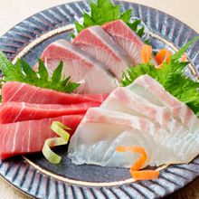 【保存版】刺身の切り方｜平造り・そぎ造りの基本を徹底解説