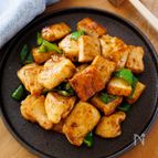 『鶏むね肉と厚揚げのピリ辛照り炒め』ボリューム◎お肉柔らか♪