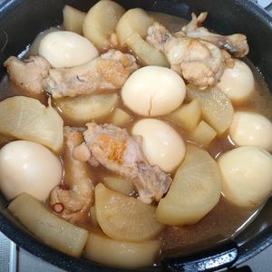 さゆりんの作ってみた!投稿(【我が家自慢の味しみ鶏大根】10分煮るだけ☆作り置きにも♪)