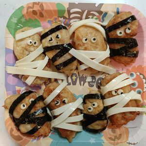 小野加代の作ってみた!投稿(ハロウィンにぴったり！ミイラのチキンナゲット)