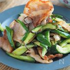 きゅうりと豚バラの塩昆布炒め【作り置き・大量消費】