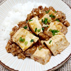 よっこの作ってみた!投稿(簡単!すぐ出来る!『本格手作り麻婆豆腐』ひき肉たっぷり♡)
