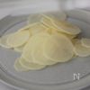 ザクッと美味しい!材料2つを焼くだけ【ポテトチーズピザ】の下準備