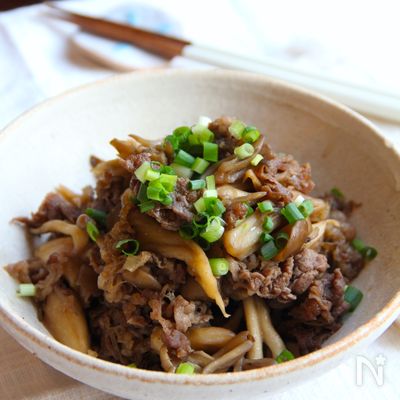 《お弁当や作り置きにも♪》牛肉と舞茸のしぐれ煮