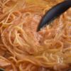 めざせ専門店!トマトカルボナーラ🍅ワンパン手間なしパスタの工程5