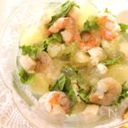 魚介とグレープフルーツのコンソメジュレサラダ