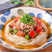 トマツナもずくのさっぱりぶっかけそうめん│もずく酢にお任せ