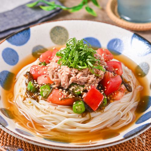 味付け一発!もずく酢とトマトのツナぶっかけそうめん