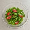 シンプルでおいしい♩春菊とトマトのチーズサラダの工程1