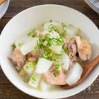 【寒い日はこれ♡】鶏もも肉と大根の塩麹煮込み