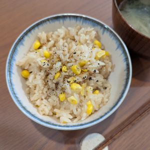 Yの作ってみた!投稿(バター醤油香る♡とうもろこしの炊き込みご飯【#炊飯器】)