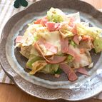 簡単お手軽食材で♡キャベツとハムのにんにくごま炒め