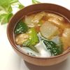とのちゃまの作ってみた!投稿(【小松菜と油揚げのお味噌汁】サッと炒めて煮るだけ♪)