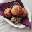 白玉粉でもちもちやわらかごま団子