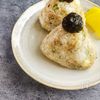 のりとチーズのうま味たっぷりおにぎり