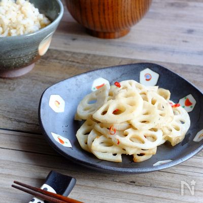 白さ際立つ☆蓮根の金平！【白だしで簡単】
