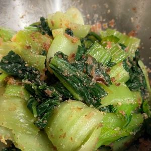 てきなーすの作ってみた!投稿(【チンゲン菜のごまおかかナムル】レンチン！箸がとまらない♪)