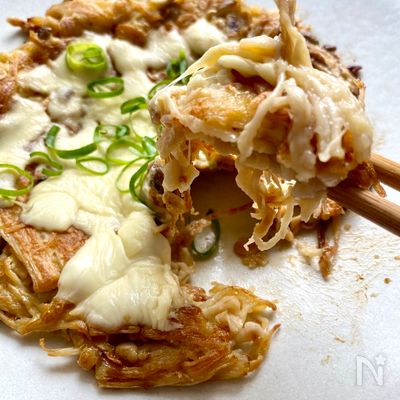 きのこた〜っぷり♡えのきのもちもちチーズチヂミ