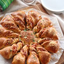 シラスとトマトソースのちぎりピザパン
