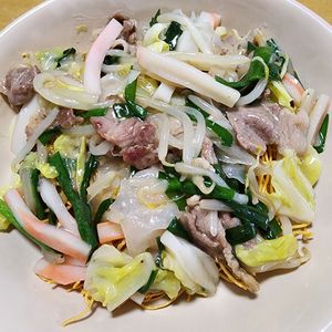 ナムディの作ってみた!投稿(行列の定食屋さんの🍚とろとろガッツリちゃんぽん野菜炒め🤩)