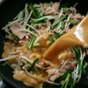 【おいしさ悶絶級!】豚にらもやしの濃厚担々うどん!手軽に絶品の工程2