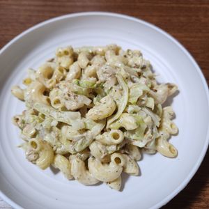 とももの作ってみた!投稿(春野菜と海苔おかかのマカロニサラダ)