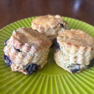 こむぎの作ってみた!投稿(ブルーベリースコーン#冷凍ブルーベリー＃おやつ#朝食)