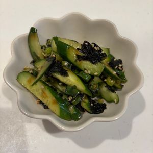 naの作ってみた!投稿(韓国海苔と塩昆布きゅうり和え)