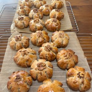 こむぎの作ってみた!投稿(オリーブオイルで作るクルミパン♡ほんのり甘くてモチッ食感♪)