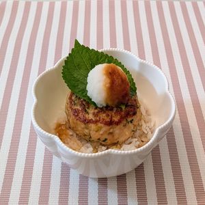 𝔂𝓾𝓶𝓲🍓の作ってみた!投稿(大葉香る♩甘酢照り焼きつくね丼)