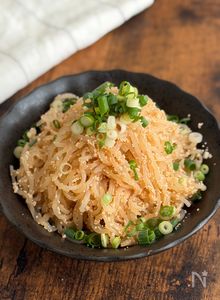 箸が止まらない！やみつき副菜【しらたきの明太バター炒め】