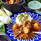 【簡単なのに本格的！ビーフカレー】レンジでバターライス添え