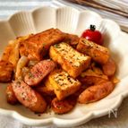 ピリ辛が食欲そそる【厚揚げとソーセージのチリマヨ炒め】