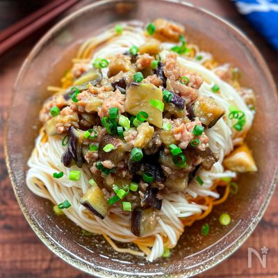 【つゆだく甘辛茄子そぼろ素麺】レンジで簡単!素麺アレンジ♡