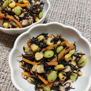 よっこの作ってみた!投稿(お箸が止まらない♡『豆腐とひじきの冷たいお惣菜』)