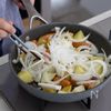 レモンバターが爽やか♩新じゃがと新玉ねぎのジャーマンポテトの工程2