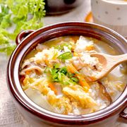 疲れた胃に優しい♪『鶏と野菜の中華風たまご雑炊』