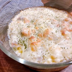ねこまりも🐈‍⬛の作ってみた!投稿(炊き忘れても大丈夫！ワンパン和風えびクリームドリア)